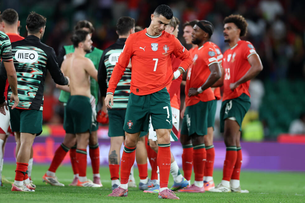 England Secures 2026 World Cup Spot; Portugal Held by Hungary