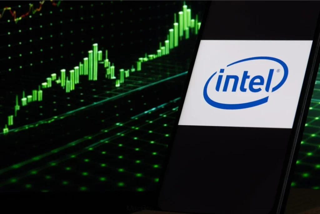 Intel Stock Surges 9% After Strong Earnings Indicate Promising Turnaround