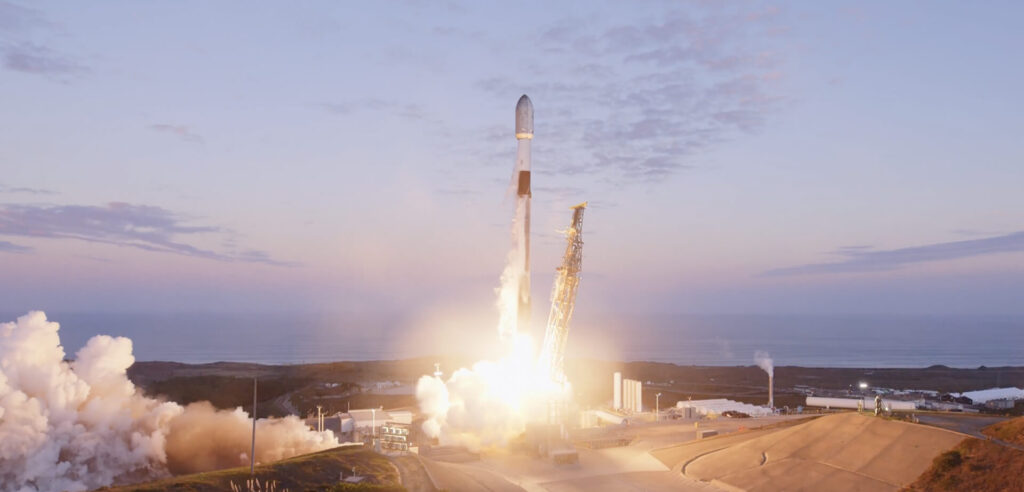 SpaceX Launches 28 Starlink Satellites from Vandenberg to Expand Global Internet