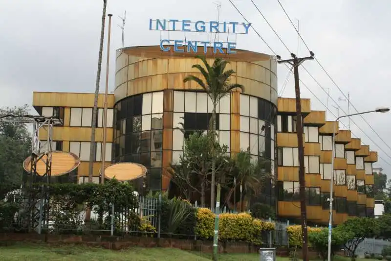 EACC Raids Nyamira Governor Amos Nyaribo’s Home Over Ksh382 Million Graft Probe