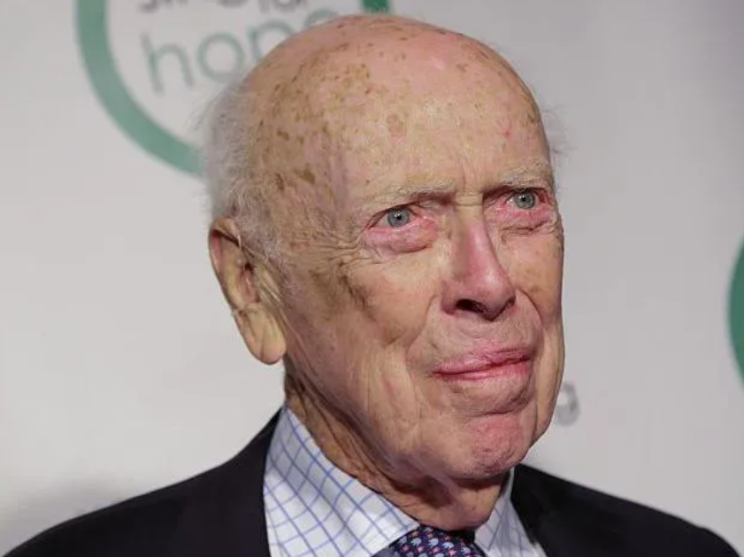 DNA Pioneer James Watson, Co-Discoverer of the Double Helix, Dies at 97