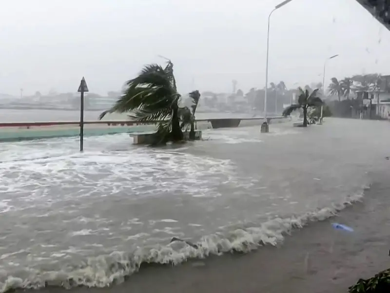 Nearly a Million Evacuated Ahead of Typhoon Fung-wong